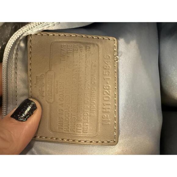 Coach 2010 Shoulder Bag in Gray and Blue Pattern - Picture 7 of 8